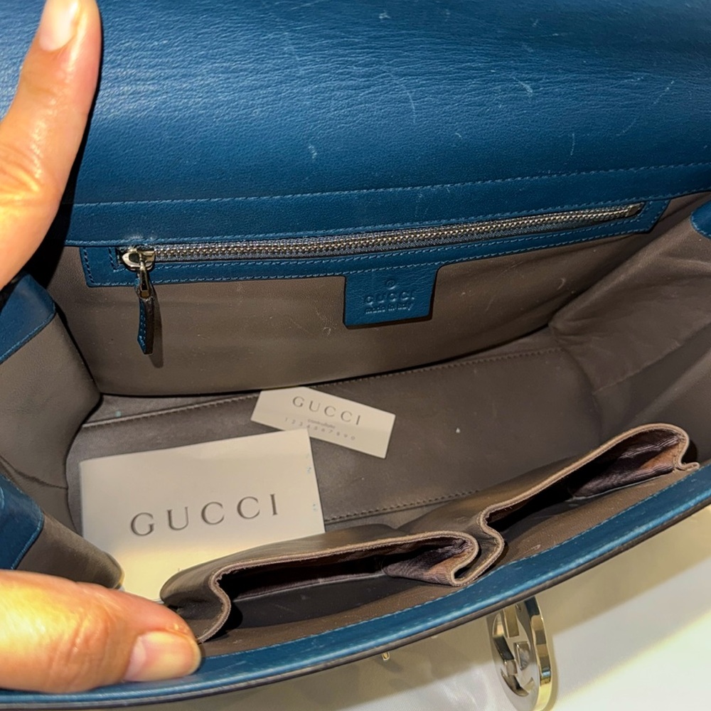Authentic Gucci Interlocking Leather bag - Picture 10 of 16